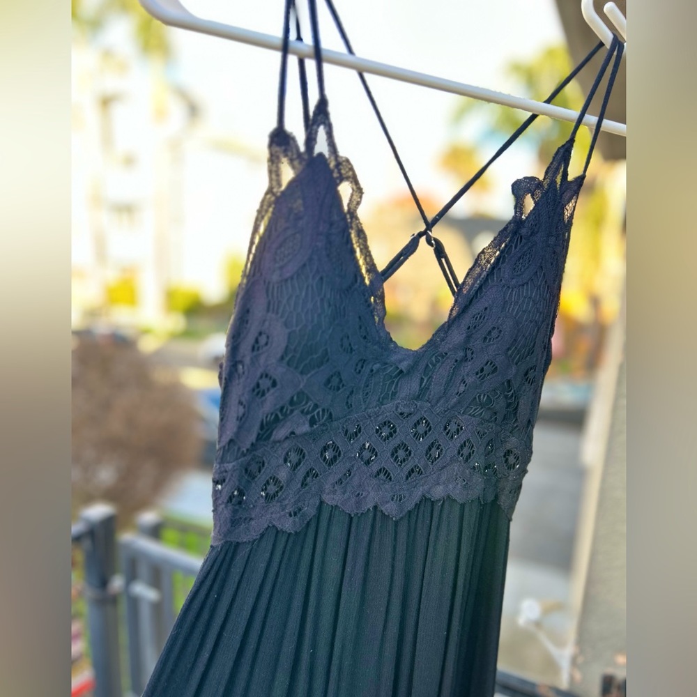 Black lace dress